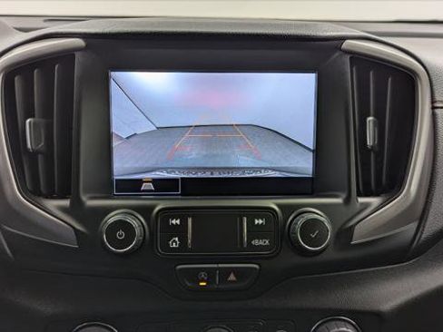 Used 2023 GMC Terrain AT4 image 29