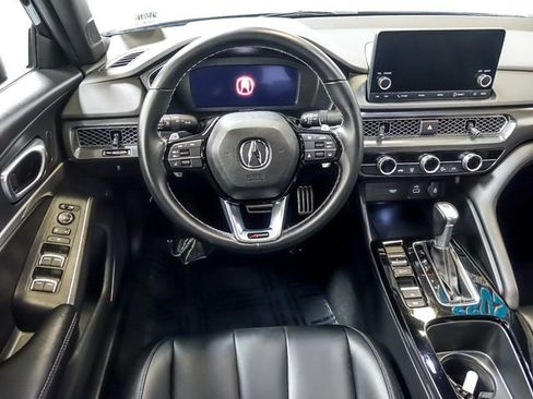 Used 2023 Acura Integra A-Spec image 17