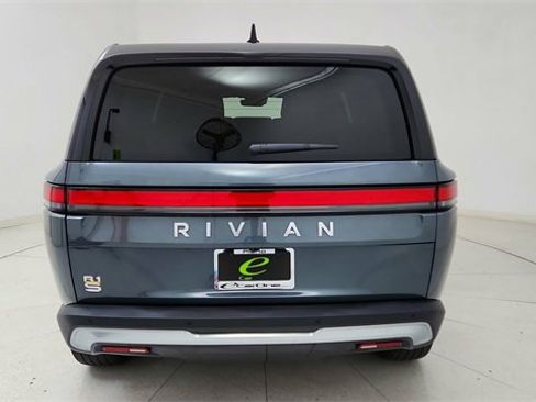 Used 2024 Rivian R1S Adventure image 5