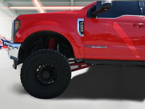 Used 2017 Ford F250 Lariat w/ Lariat Ultimate Package AWD/4WD image 8