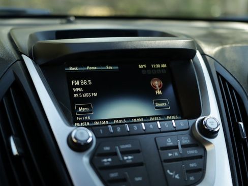 Used 2017 Chevrolet Equinox Premier w/ Enhanced Convenience Package image 12