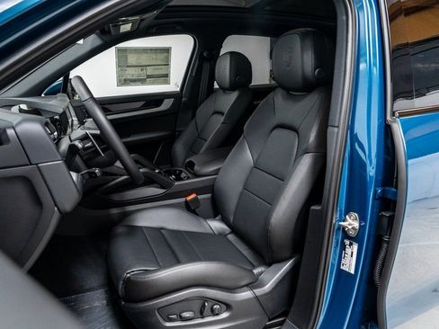 New 2026 Porsche Cayenne AWD/4WD image 5