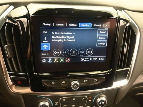Used 2023 Chevrolet Traverse LT w/ Rear Camera Mirror Package AWD/4WD image 34