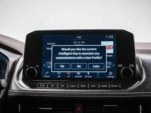 Used 2021 Nissan Rogue Platinum image 14