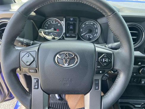 Used 2023 Toyota Tacoma TRD Off-Road w/ Technology Package AWD/4WD image 35