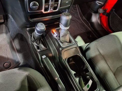 Certified 2020 Jeep Gladiator Sport w/ Quick Order Package 24S image 14