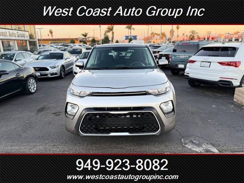 Used 2022 Kia Soul LX image 5