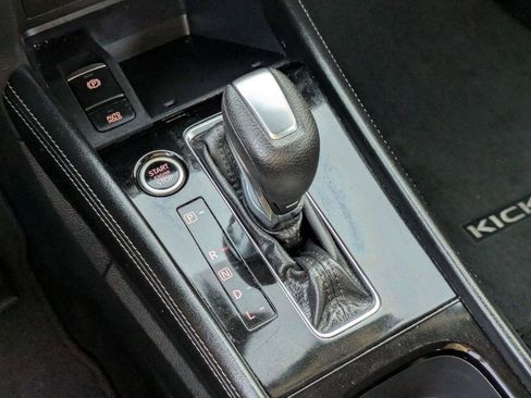 Used 2023 Nissan Kicks SV image 24