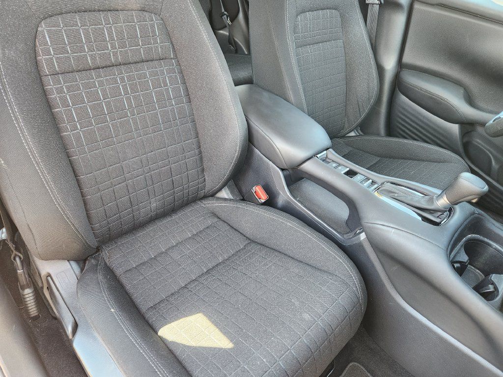 Used 2024 Honda HR-V LX image 22