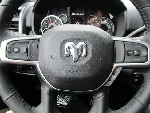 New 2024 RAM 2500 Big Horn w/ Towing Technology Group image 15