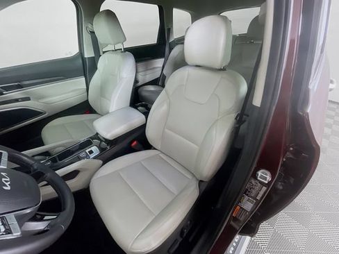 Used 2022 Kia Telluride S AWD/4WD image 23