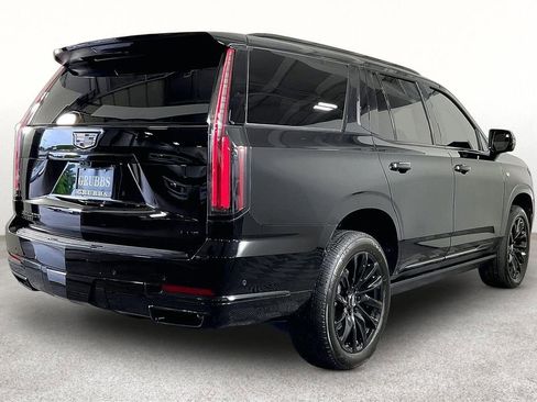 Used 2025 Cadillac Escalade Sport AWD/4WD image 2