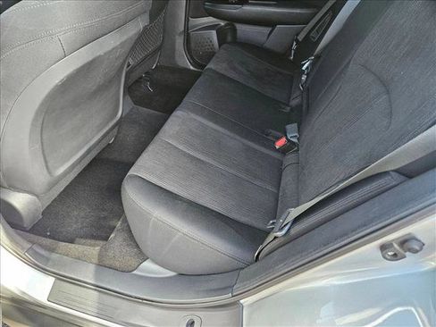 Used 2014 Subaru Outback 2.5i Premium image 16