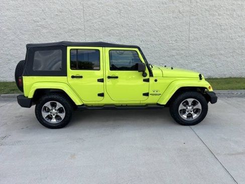 Used 2016 Jeep Wrangler Unlimited Sahara w/ Max Tow Package AWD/4WD image 23