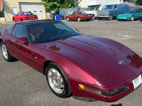 Used 1993 Chevrolet Corvette Coupe image 13