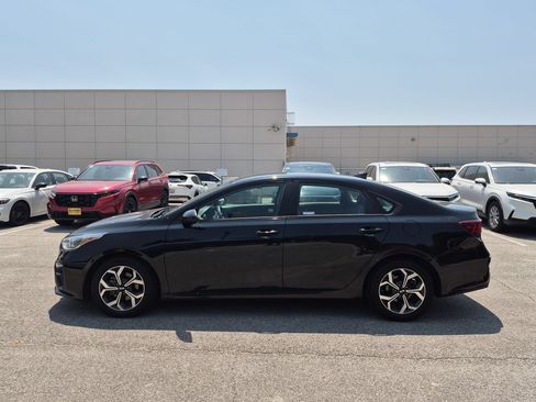 Used 2020 Kia Forte LXS FWD image 6