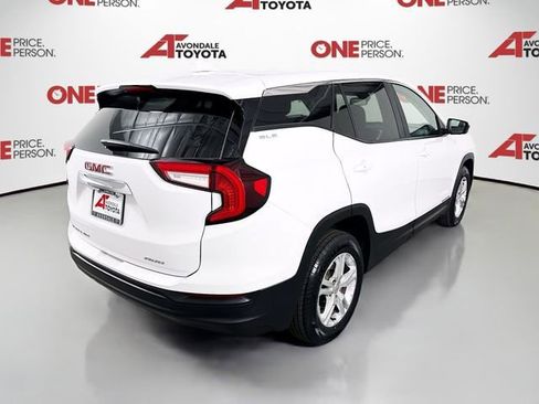 Used 2024 GMC Terrain SLE AWD/4WD image 7
