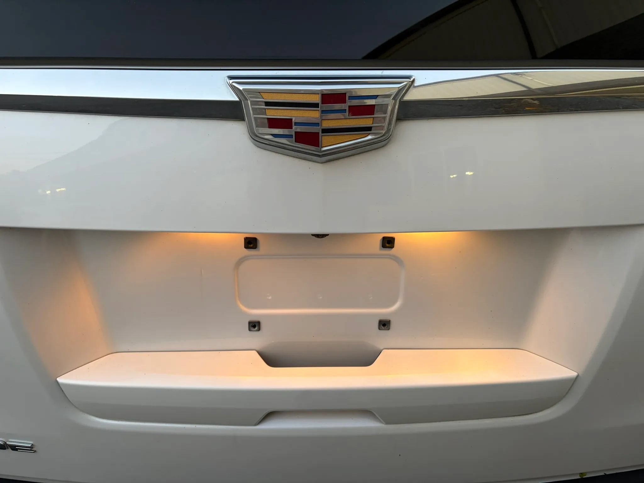 Used 2016 Cadillac Escalade Luxury AWD/4WD image 29