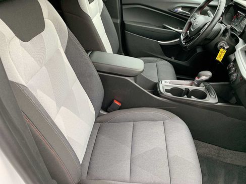 Certified 2024 Chevrolet Trax RS w/ Driver Confidence Package FWD image 24