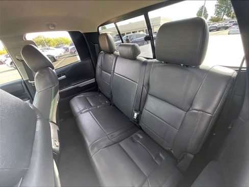 Used 2015 Toyota Tundra SR5 w/ TRD Off Road Package AWD/4WD image 27