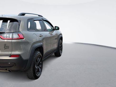 Used 2022 Jeep Cherokee Latitude w/ Sun & Sound Group AWD/4WD image 5