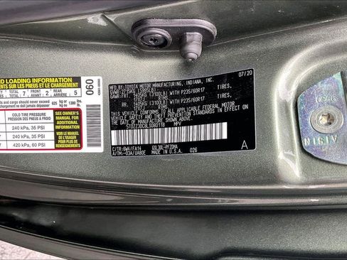 Used 2020 Toyota Sienna L image 19