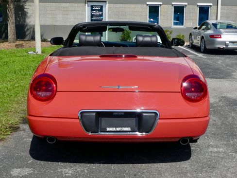 Used 2003 Ford Thunderbird image 18