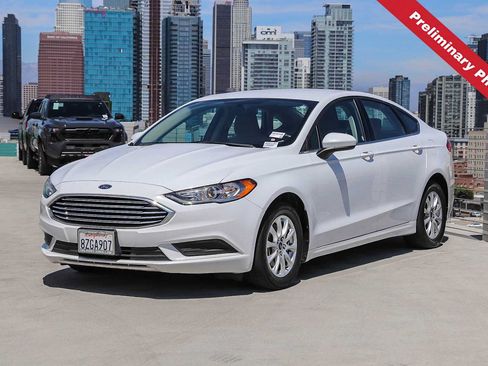 Used 2018 Ford Fusion S FWD image 1