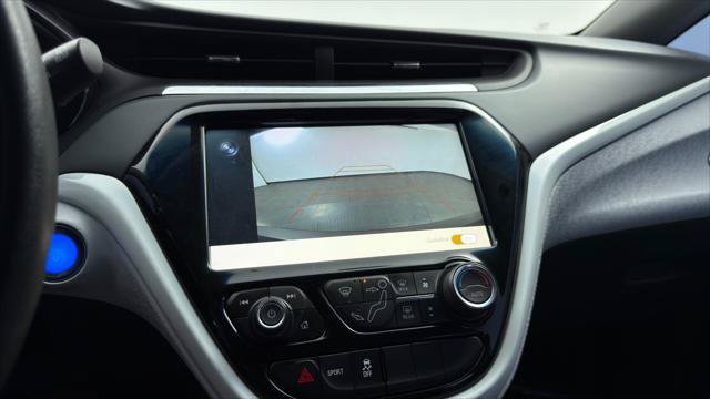 Used 2020 Chevrolet Bolt LT FWD image 28