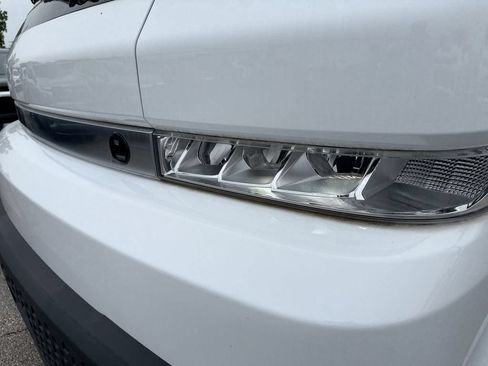 Used 2024 Chevrolet Brightdrop 400 w/ Commercial Equipment Package AWD/4WD image 10
