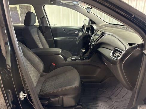 Used 2023 Chevrolet Equinox LT image 21