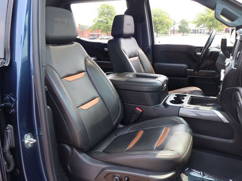 Used 2019 GMC Sierra 1500 AT4 w/ AT4 Premium Package AWD/4WD image 32