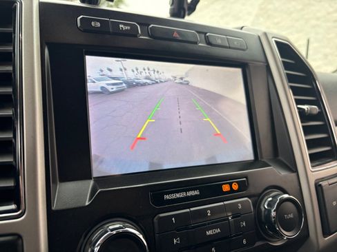 Used 2020 Ford F250 Lariat w/ Lariat Value Package image 27