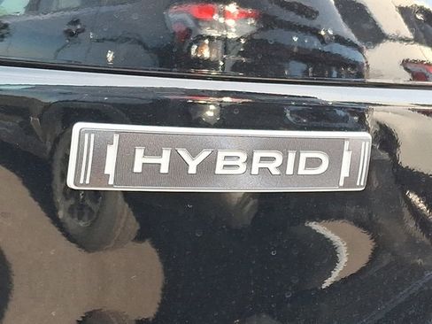 New 2025 Subaru Forester Premium image 5