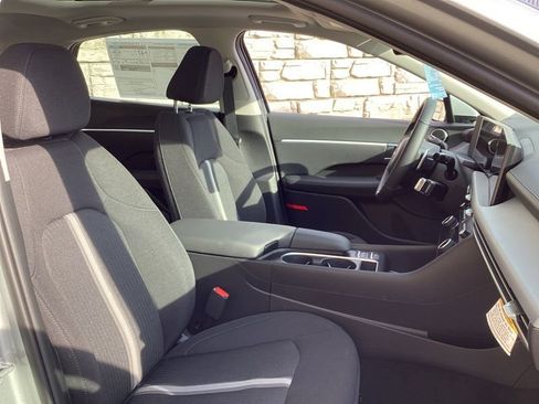 New 2026 Hyundai Sonata SEL FWD image 17
