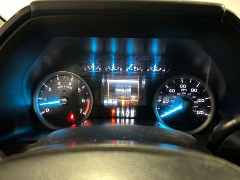 Used 2020 Ford F350 XLT w/ FX4 Off-Road Package AWD/4WD image 14