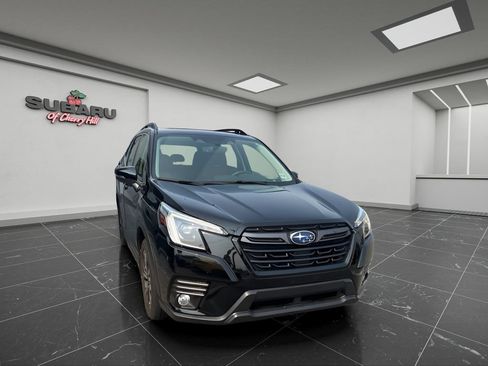 Certified 2023 Subaru Forester Limited AWD/4WD image 2