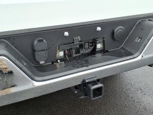 New 2026 GMC Sierra 1500 SLT AWD/4WD image 9