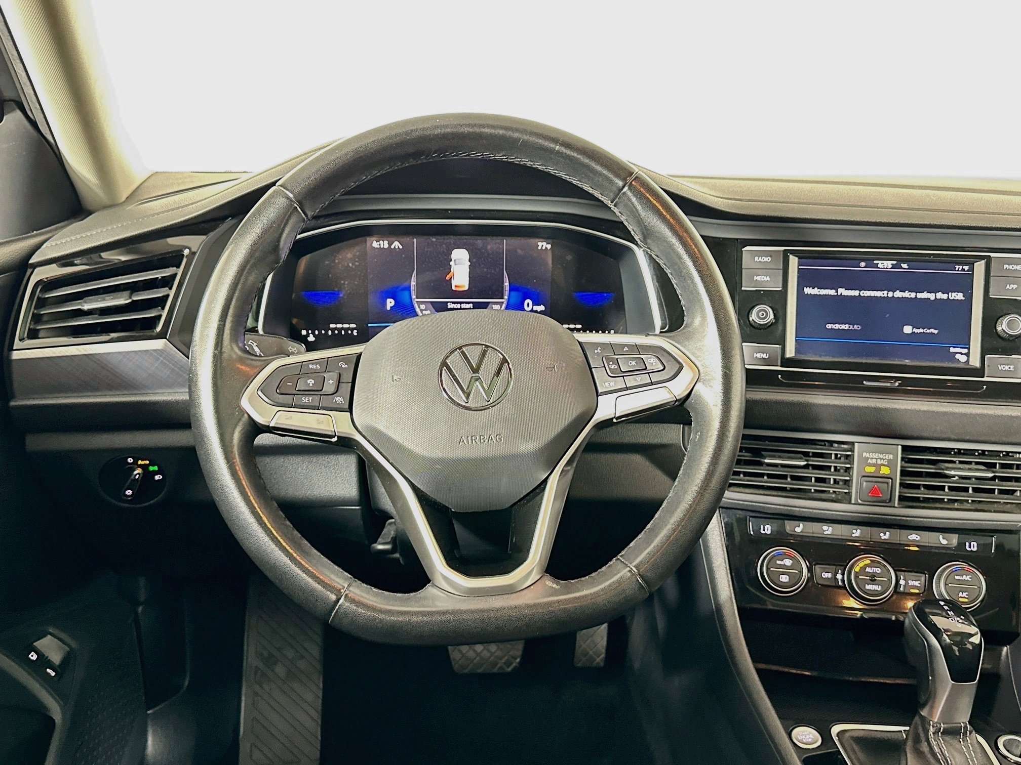 Used 2024 Volkswagen Jetta SE FWD image 18