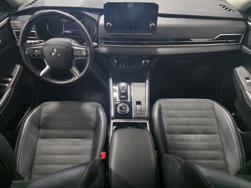 Used 2024 Mitsubishi Outlander SE AWD/4WD image 19