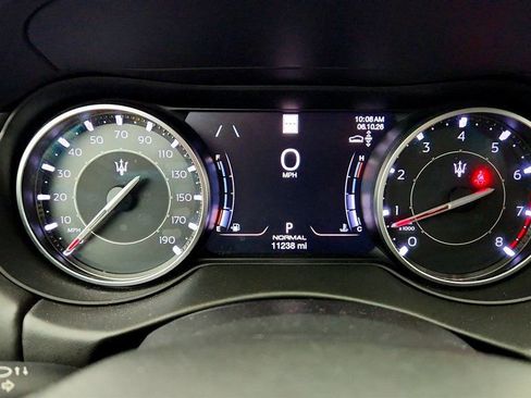 Used 2023 Maserati Levante GT AWD/4WD image 15