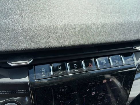 Used 2021 Jeep Grand Cherokee L Laredo AWD/4WD image 17