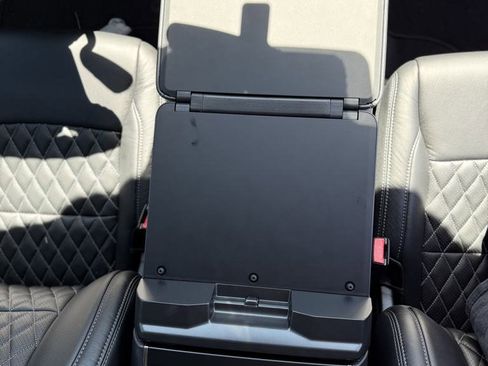 New 2025 Ford F150 XLT w/ Equipment Group 301A Standard image 17