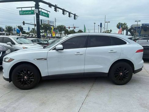 Used 2019 Jaguar F-PACE Prestige AWD/4WD image 2