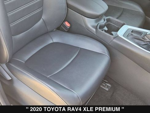 Used 2020 Toyota RAV4 XLE Premium FWD image 31