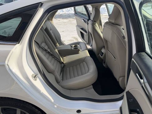 Used 2020 Ford Fusion SEL image 26