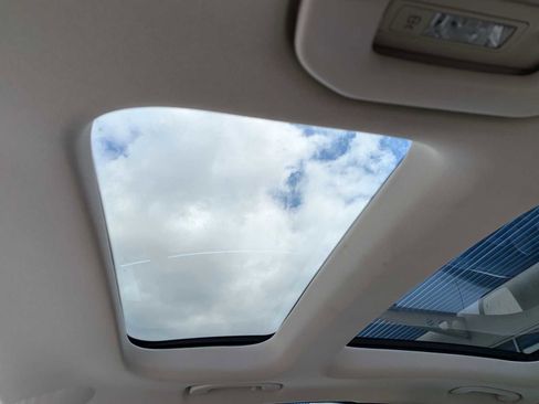 Used 2017 Mercedes-Benz C 300 4MATIC Sedan image 22