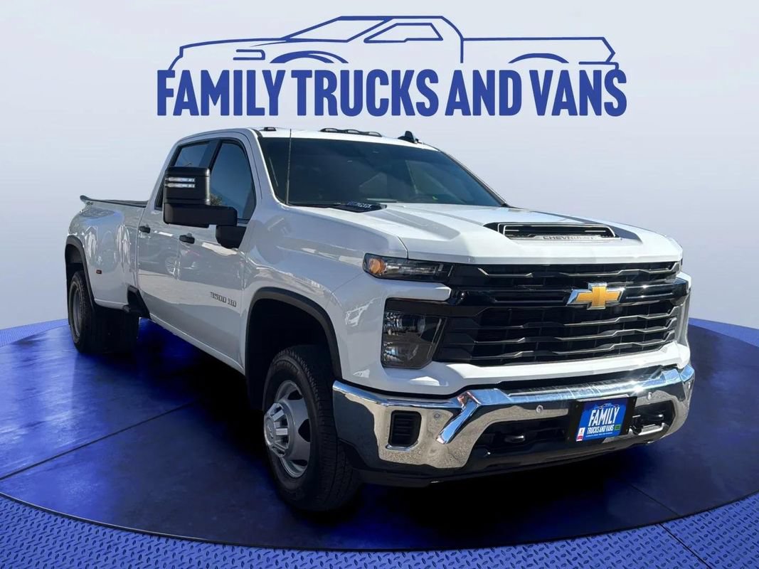 Used 2025 Chevrolet Silverado 3500 W/T AWD/4WD image 7