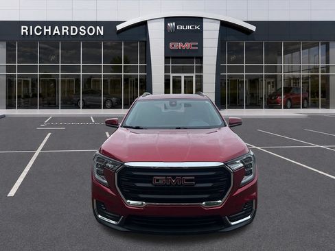 Used 2022 GMC Terrain SLE w/ Driver Convenience Package AWD/4WD image 9