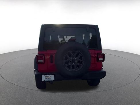Used 2025 Jeep Wrangler Unlimited Sport AWD/4WD image 11